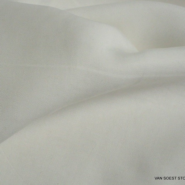 100% Tencel ™ fine twill in color off-white | View: 100% Tencel ™ fine twill in color off-white