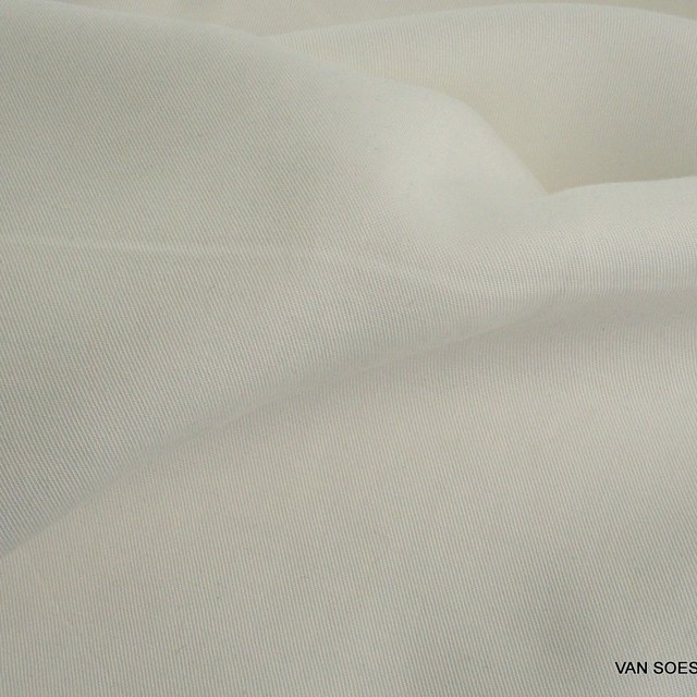 100% Tencel ™ fine twill in color off-white | View: 100% Tencel ™ fine twill in color off-white