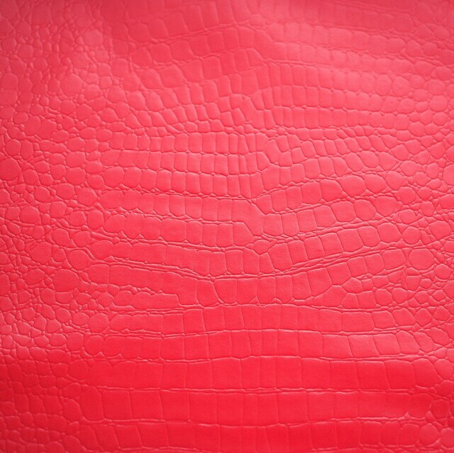 Flowing imitation snakeskin in red with white reverse | View: Flowing imitation snakeskin in red with white reverse