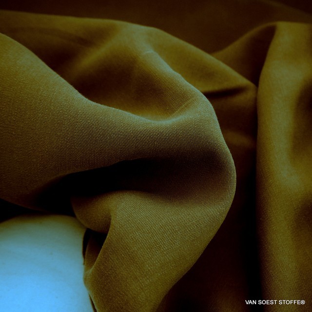 100% Tencel™ fine twill in color camel | View: 100% Tencel ™ fine twill in color camel